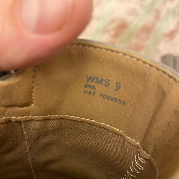 Women’s “Report” booties - Picture 4 of 6